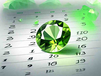 Agosto Birthstone: Peridot - The Gem of the Month